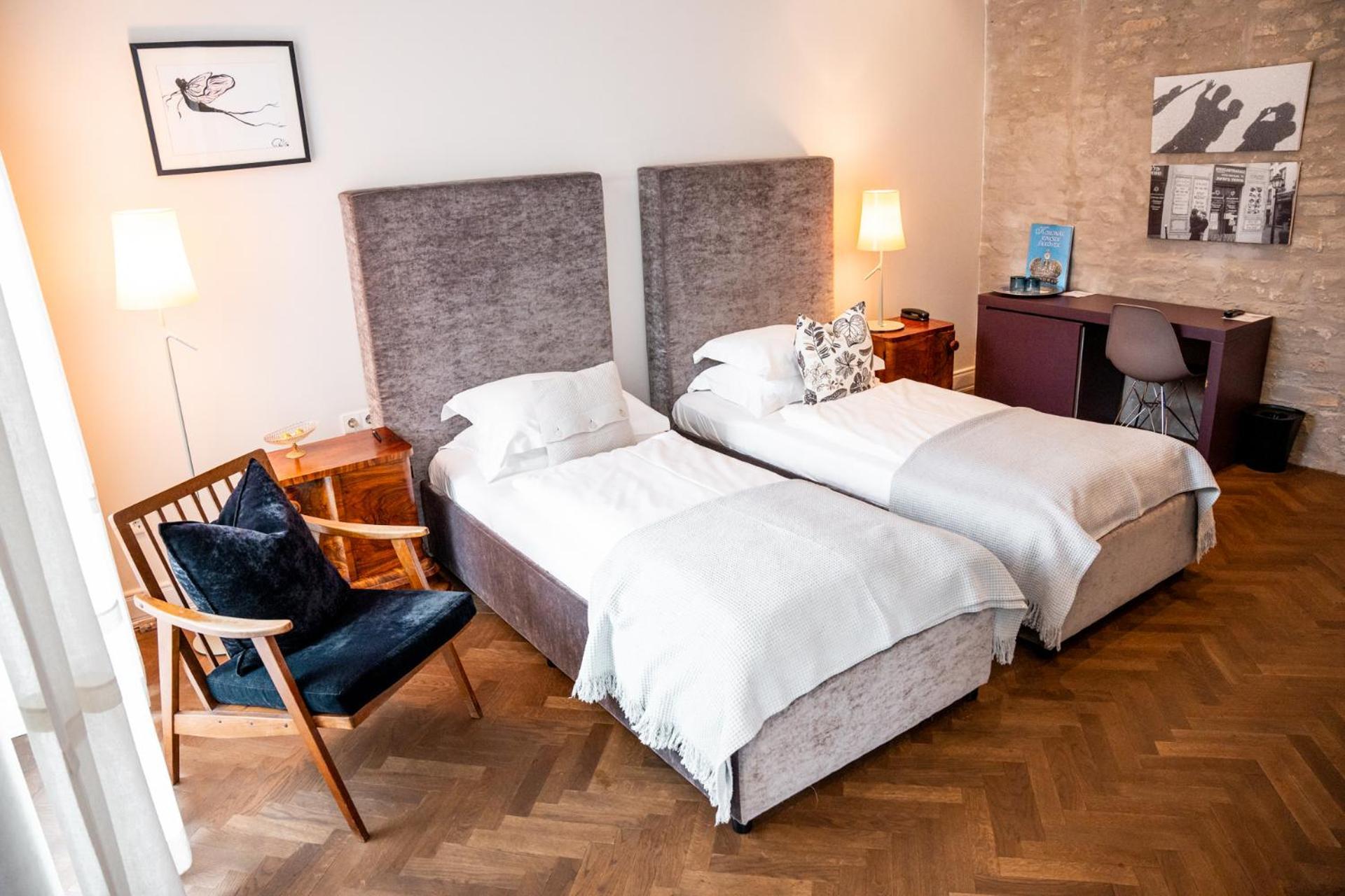 Tiszavirag Szeged Hotel Buitenkant foto